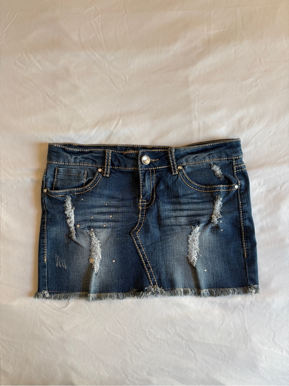 Rue21 Y2K Low Rise Distressed Rhinestone Denim Mini Skirt Dark Wash Vintage